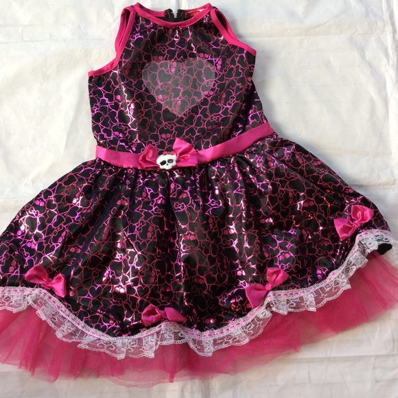 draculaura sweet 1600